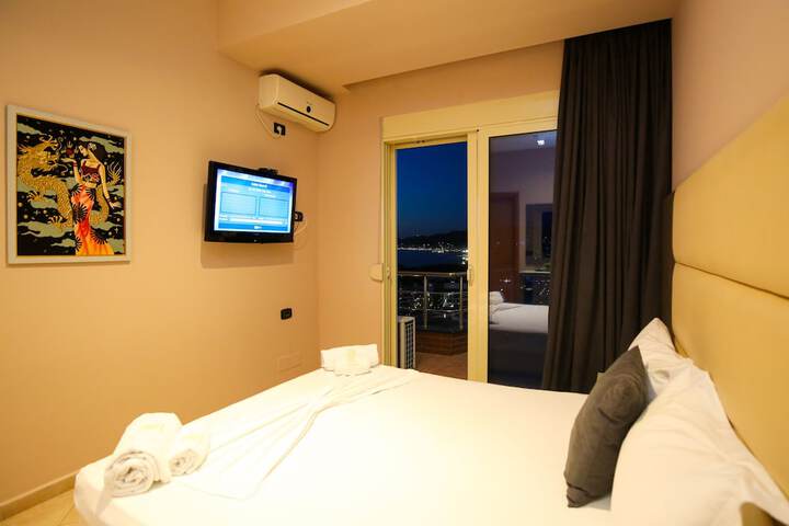 Room 79 of 218