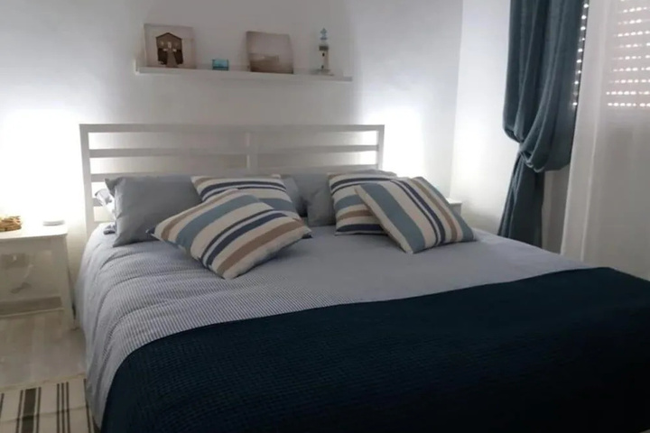 Room 4 of 17