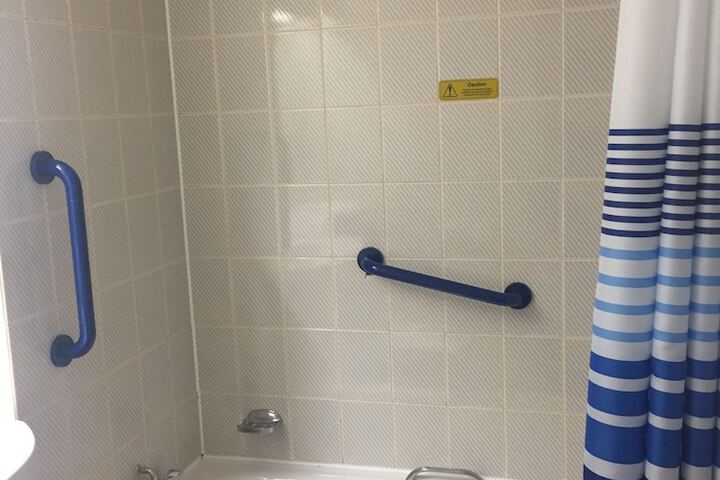 Room 20 of 34