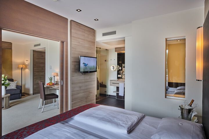 Room 7 of 46