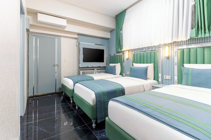 Room 21 of 107