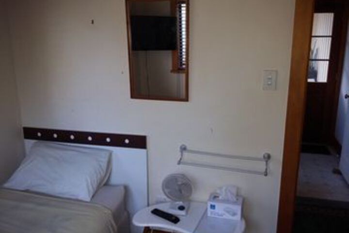 Room 20 of 66