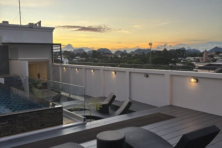 Terrace/Patio 32 of 33