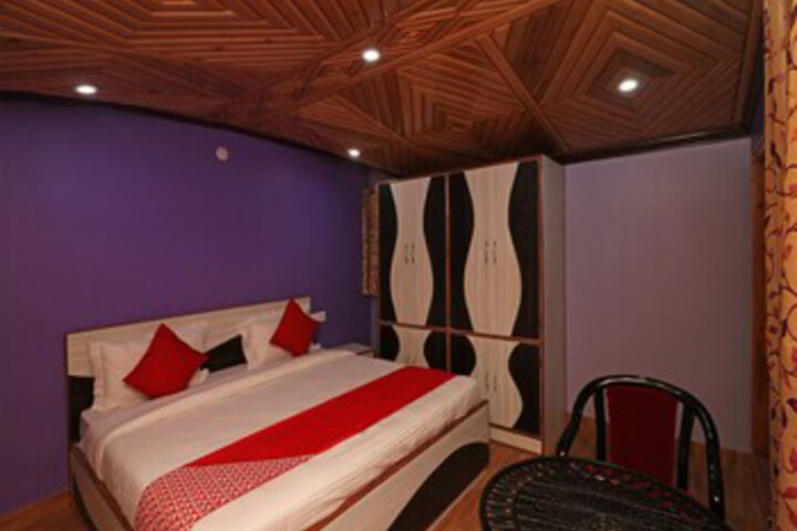 Room 13 of 24
