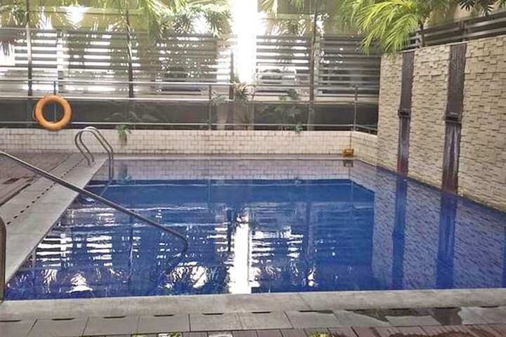 Pool 42 of 73