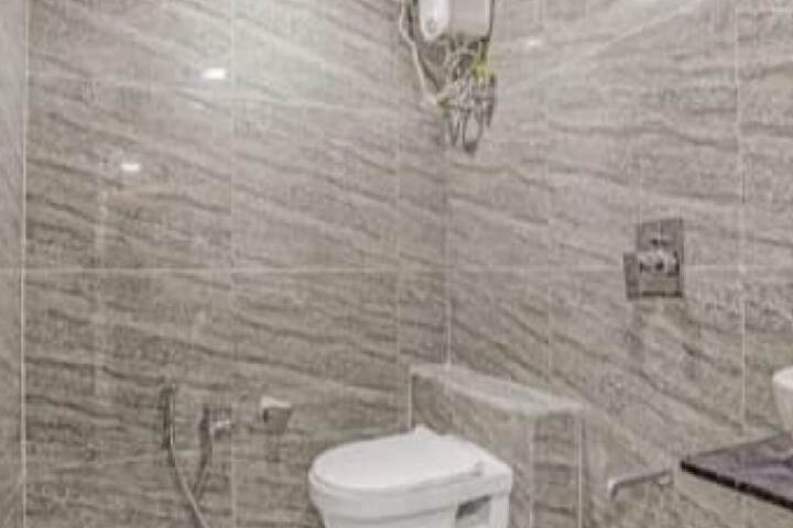 Room 20 of 20