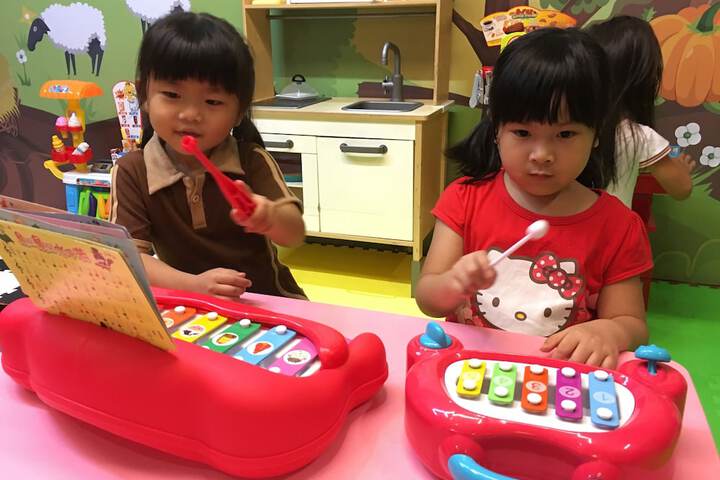 Childrens Activities 67 of 108