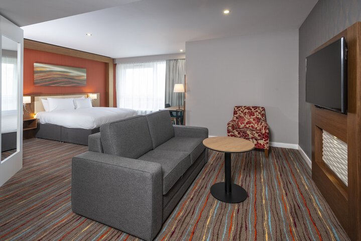 Room 21 of 90