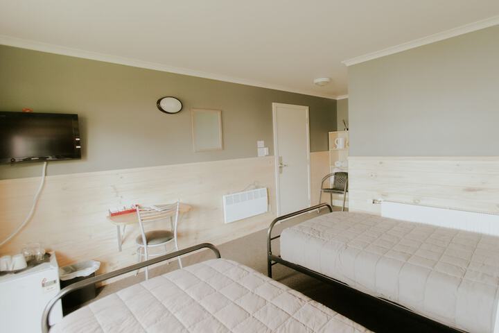 Room 14 of 50