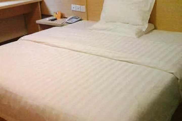 Room 14 of 20