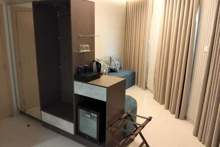 Room 22 of 100