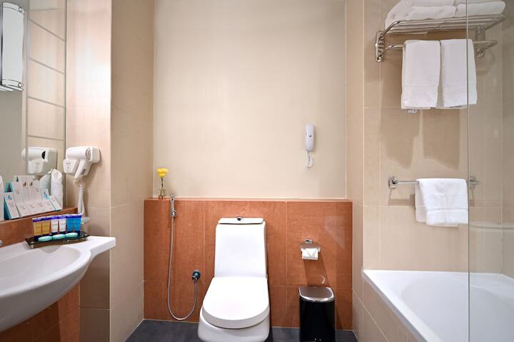 Room 20 of 25