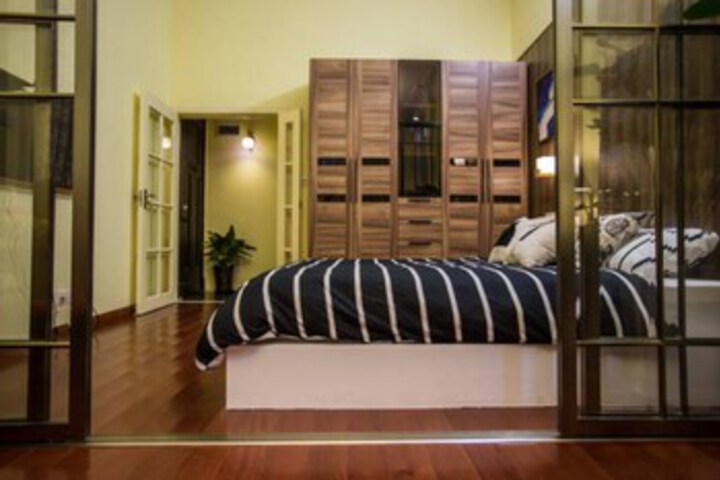 Sisters Home Jingan Kerry Center