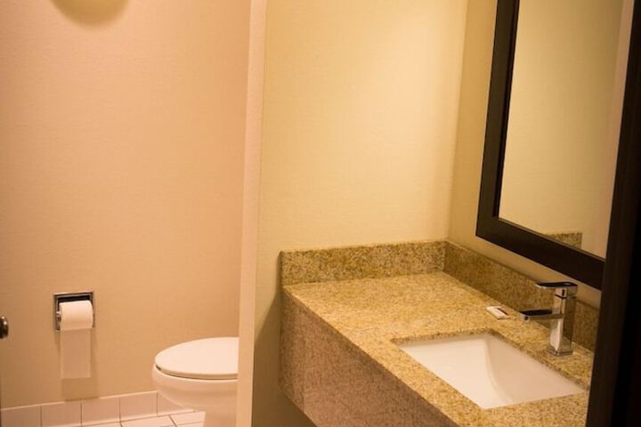 Room 14 of 19