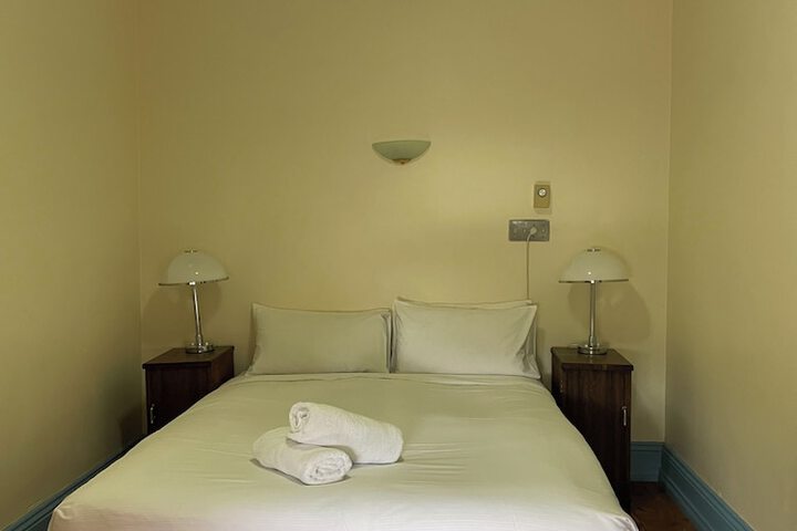 Room 18 of 39