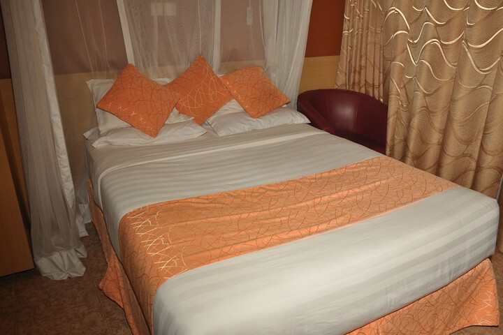 Room 5 of 57
