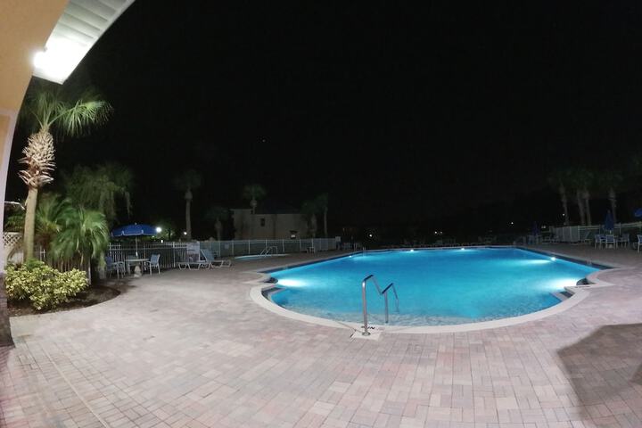 Pool 41 of 62