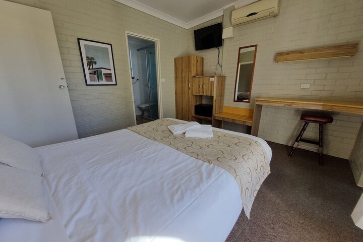 Room 22 of 47