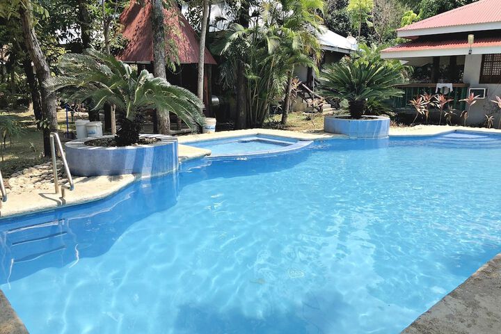 Pool 32 of 44