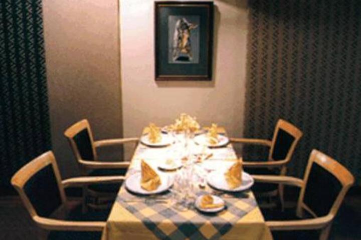 Dining 9 of 9