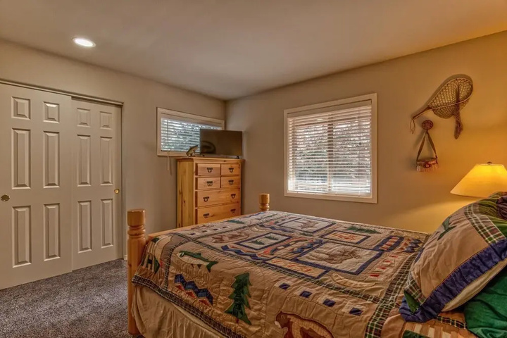Room 4 of 24