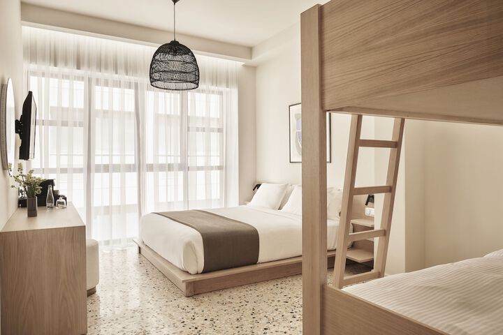 Room 8 of 59