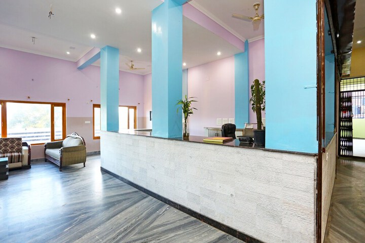 OYO 19638 HOTEL JAY CONTINENTAL