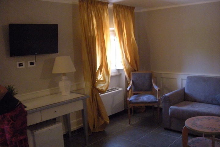 Room 19 of 71