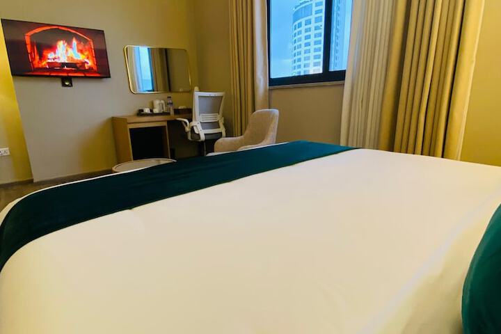 Room 16 of 57