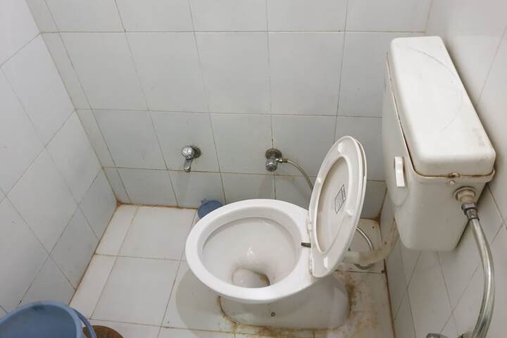 Room 15 of 16