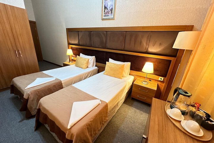 Room 6 of 47