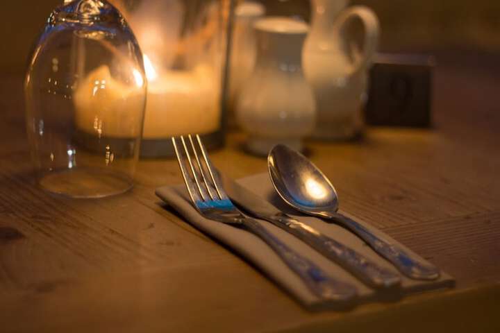 Dining 39 of 50