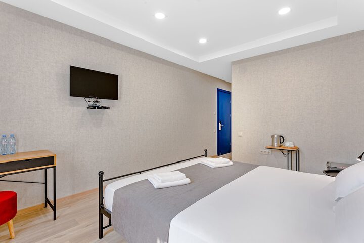 Room 42 of 68