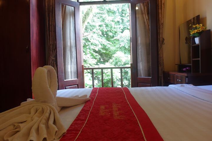 Room 23 of 68