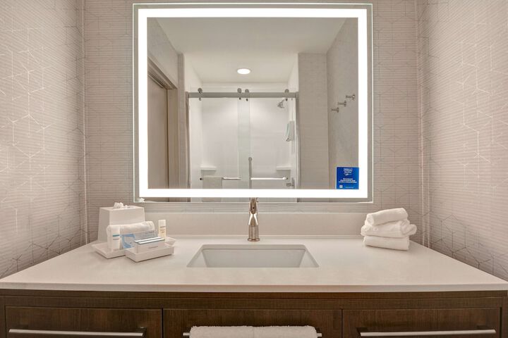 Bathroom shower