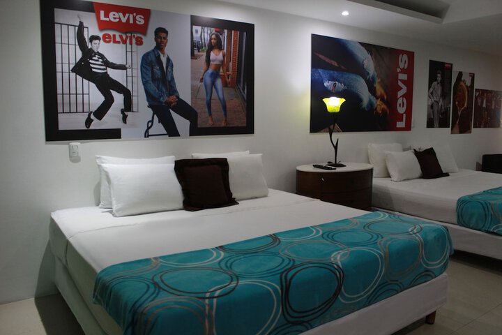 Room 15 of 39
