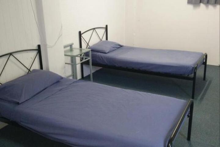 Room 2 of 6