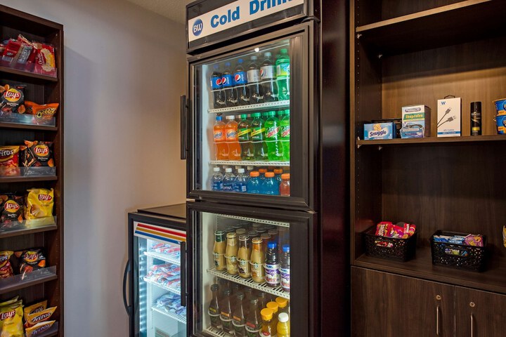Snack bar