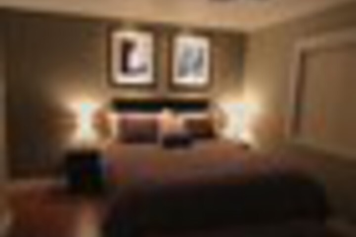 Room 77 of 828