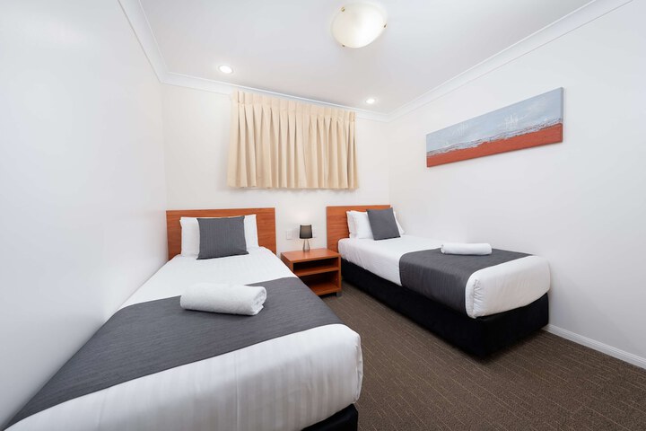 Room 10 of 40
