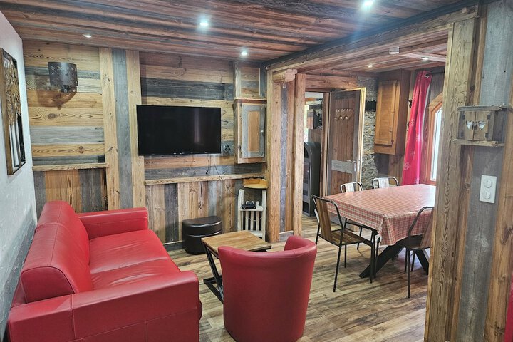Room 16 of 23