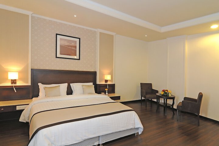 Room 7 of 43
