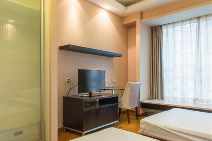 Room 42 of 94