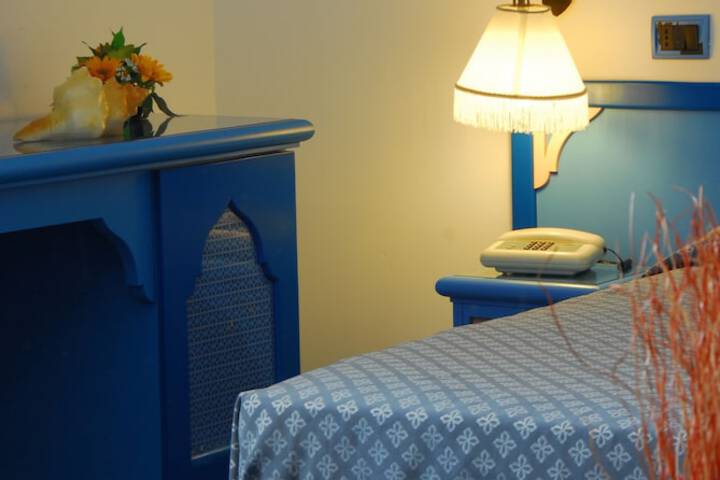 Room 4 of 26
