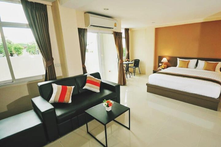 Room 4 of 31
