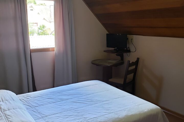 Room 4 of 23
