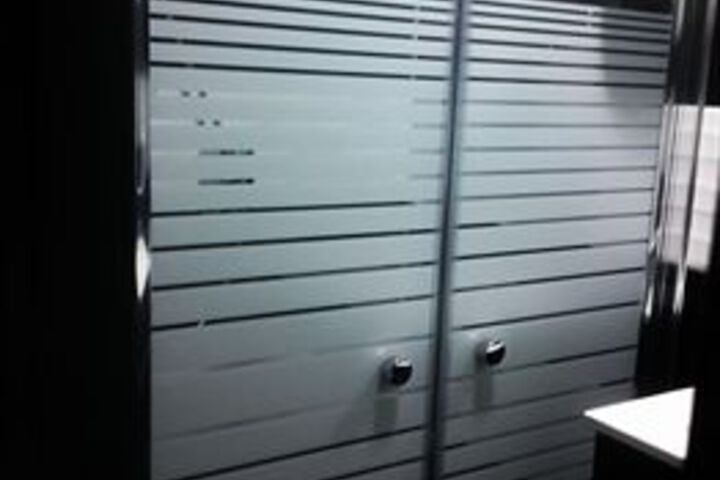 Room 5 of 16