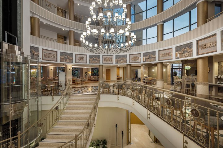 Guest Lobby