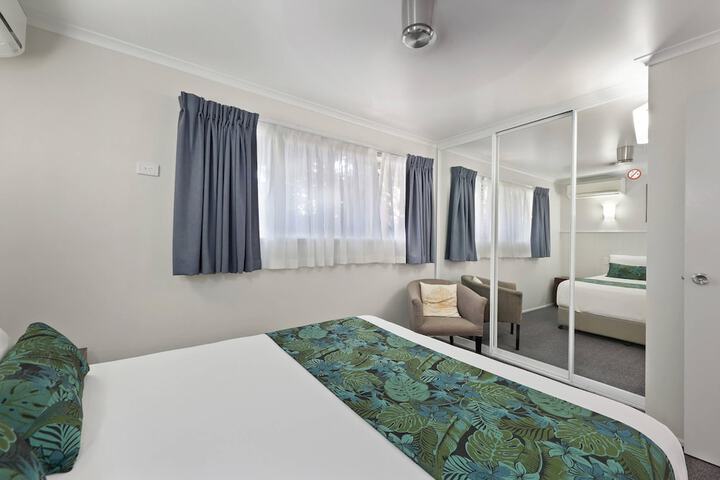 Room 52 of 141