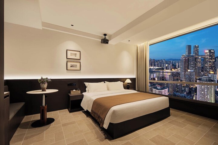 Room 15 of 112